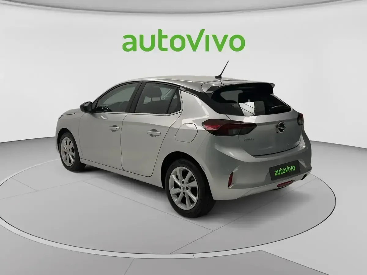 Usado Opel Corsa Elegance 100 CV (73 kW) 2023 Gris Utilitario