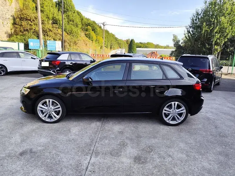 Usado Audi A3 150 CV (110 kW) 2019 Negro Berlina