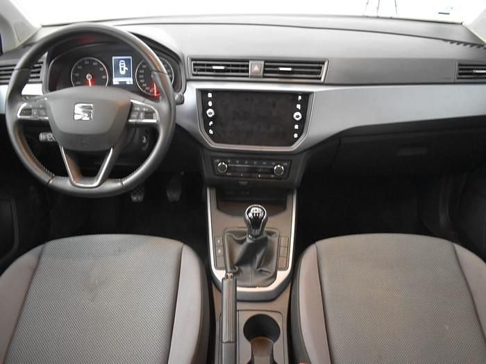 Usado Seat Arona Style 110 CV (80 kW) 2021 Blanco SUV