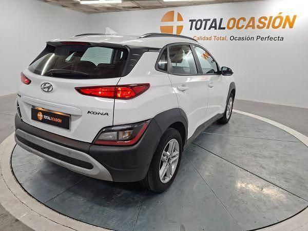 Usado Hyundai Kona 120 CV (88 kW) 2022 Blanco SUV
