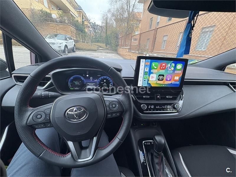 Gris / plata Usado 2025 Toyota Corolla Berlina | 26.000 € (Precio justo) - Imagen 1/1