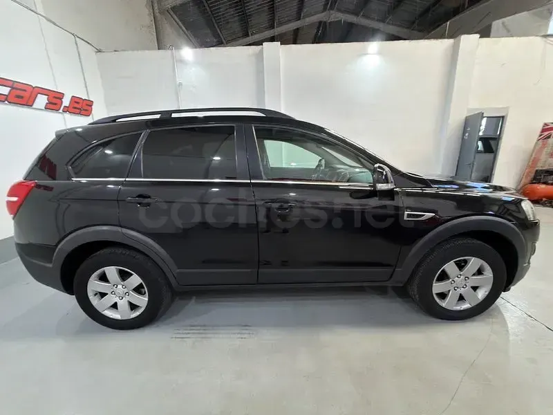Usado Chevrolet Captiva LT 163 CV (119 kW) 2013 Negro SUV