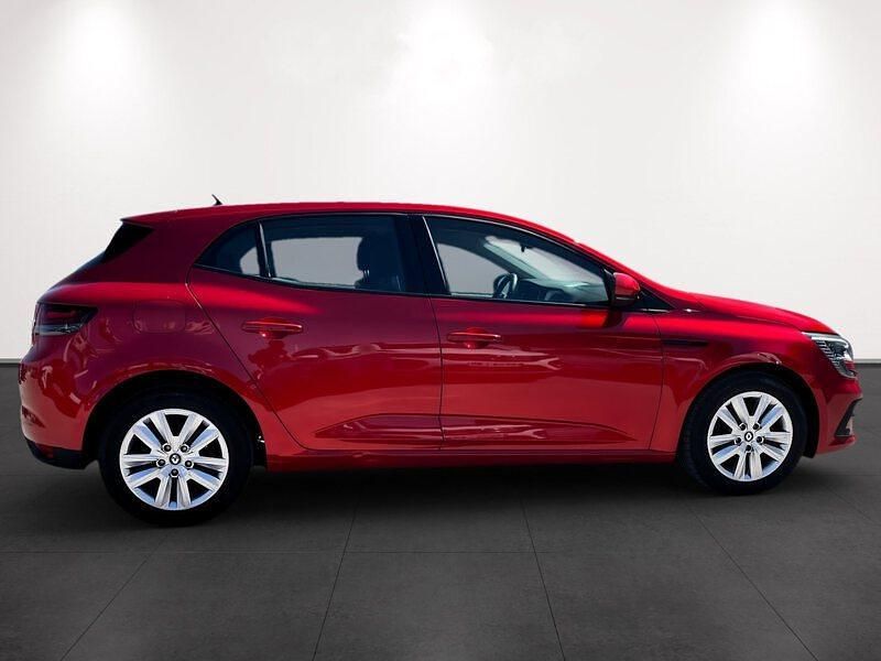 Usado Renault Mégane IV Equilibre 140 CV (102 kW) 2023 Rojo Berlina