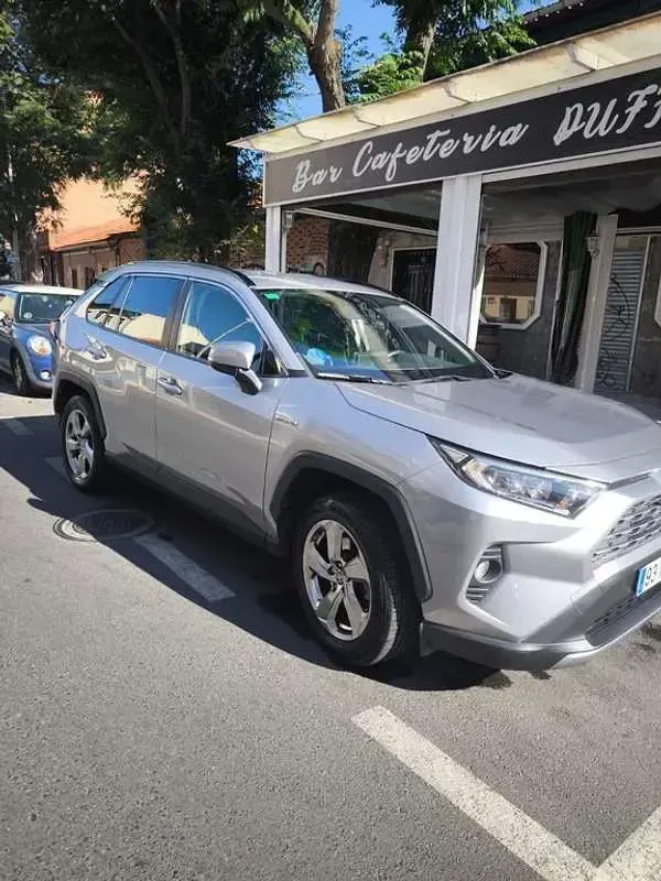Usado Toyota RAV4 Hybrid Advance 218 CV (160 kW) 2019 Gris SUV