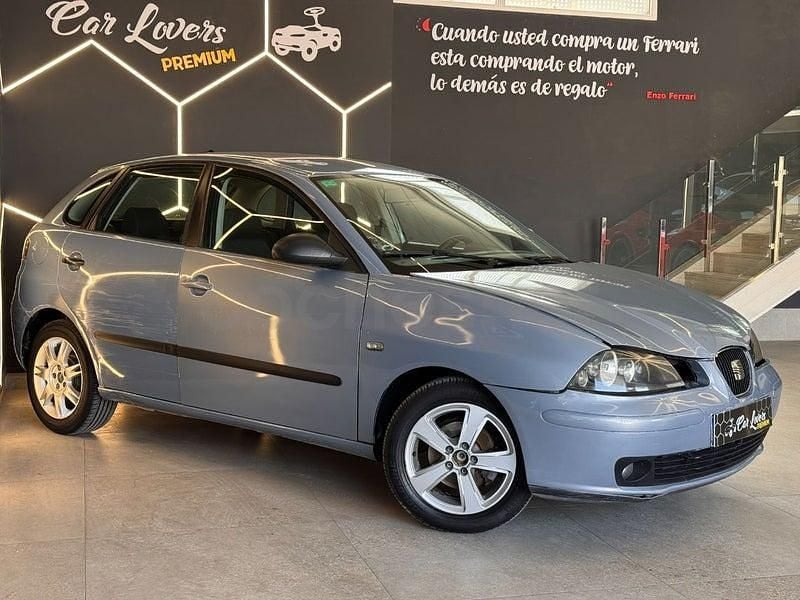 Usado Seat Ibiza 70 CV (51 kW) 2006 Azul Utilitario