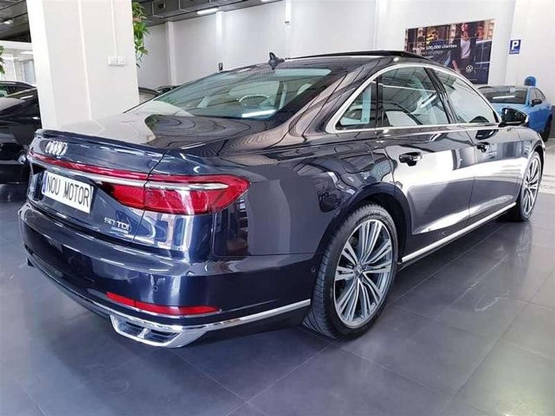 Usado Audi A8 286 CV (210 kW) 2019 Azul Berlina