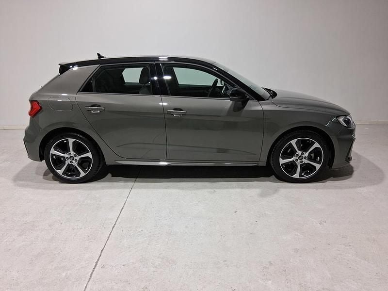 Usado Audi A1 116 CV (85 kW) 2025 Gris SUV