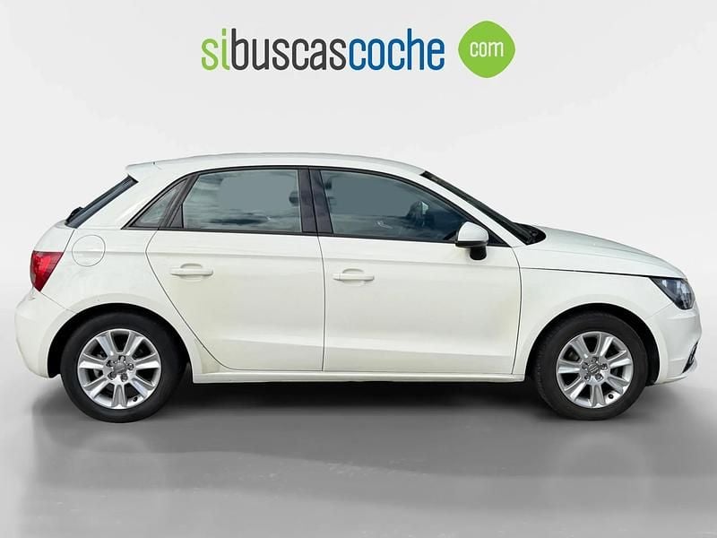 Usado Audi A1 Sportback Attraction 86 CV (63 kW) 2012 Blanco Utilitario