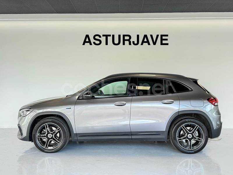 Gris / plata Usado 2021 Mercedes GLA250 SUV | 33.990 € (Precio justo) - Imagen 1/4