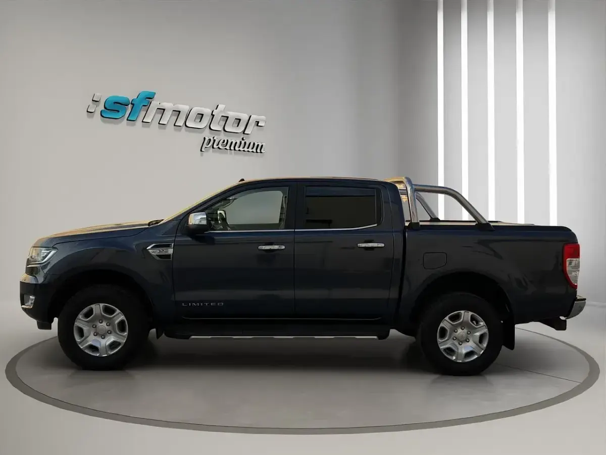 Usado Ford Ranger Limited 200 CV (147 kW) 2018 Azul metalizado Pickup/Camioneta
