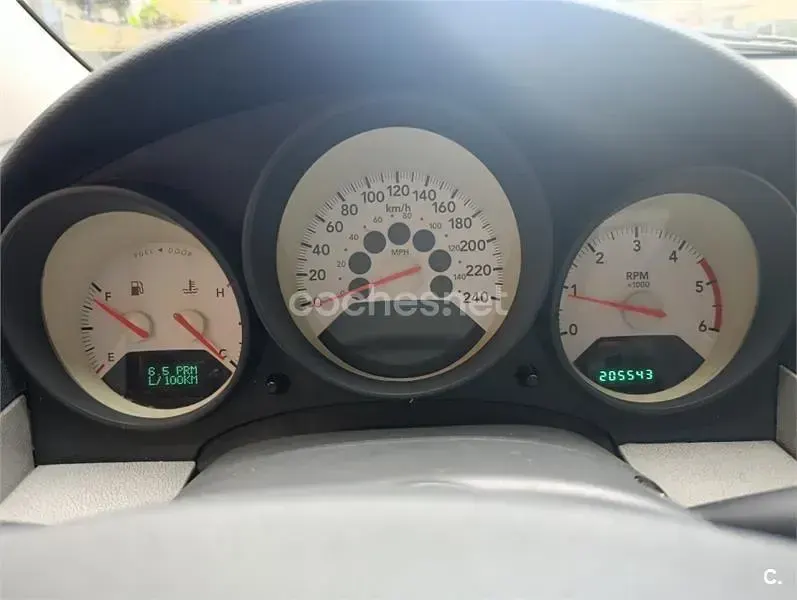 Usado Dodge Caliber SXT 140 CV (102 kW) 2007 Negro Utilitario