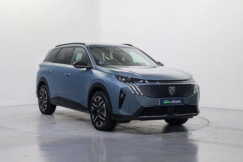 Usado Peugeot 5008 Allure 136 CV (100 kW) 2025 Azul SUV