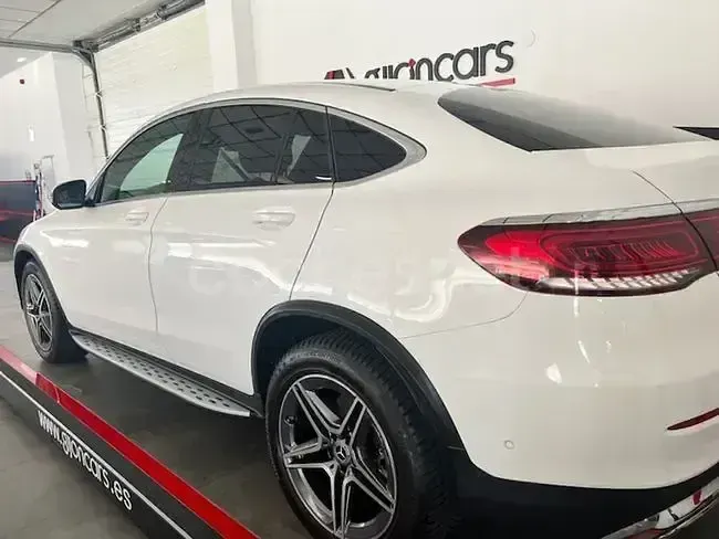 Usado Mercedes GLC200 163 CV (119 kW) 2020 Blanco SUV