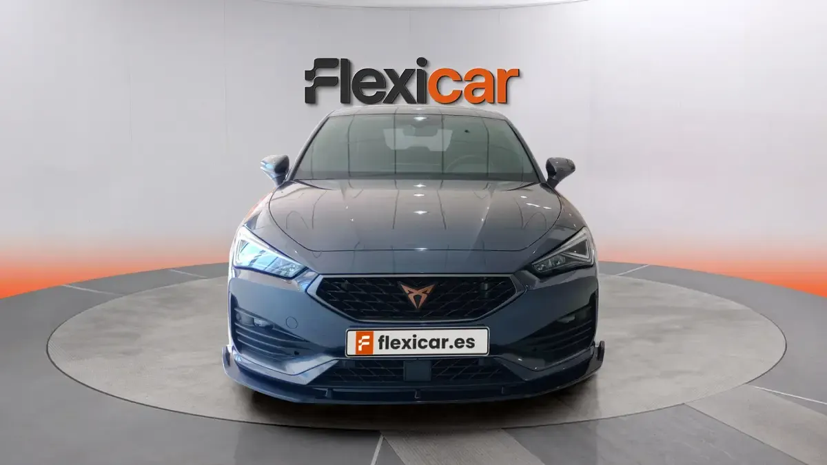 Usado Cupra Leon 150 CV (110 kW) 2023 Gris Berlina