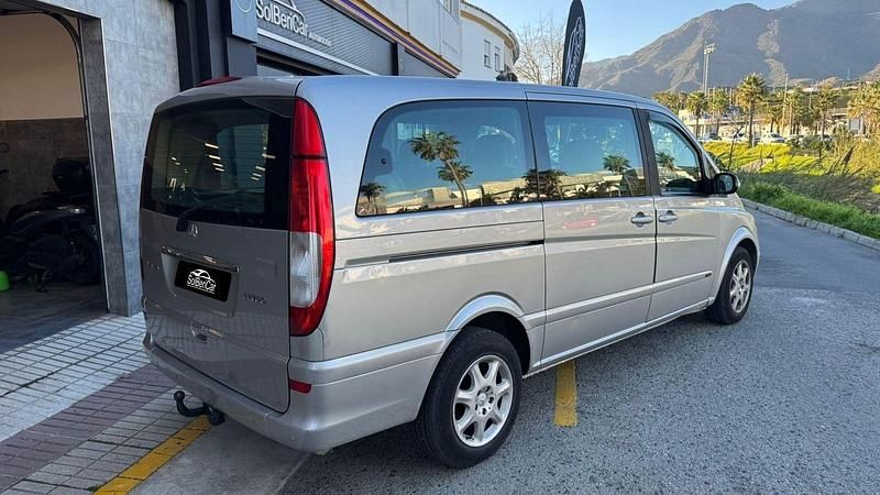 Usado Mercedes Viano 150 CV (110 kW) 2005 Gris Monovolumen