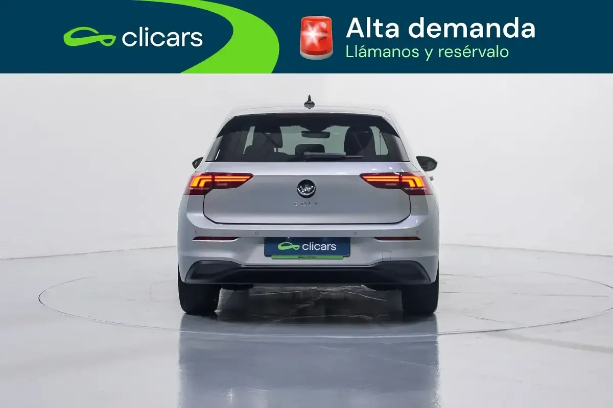 Usado VW Golf VIII 116 CV (85 kW) 2025 Gris Berlina