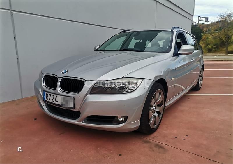 Usado BMW 318 143 CV (105 kW) 2010 Gris / plata Familiar