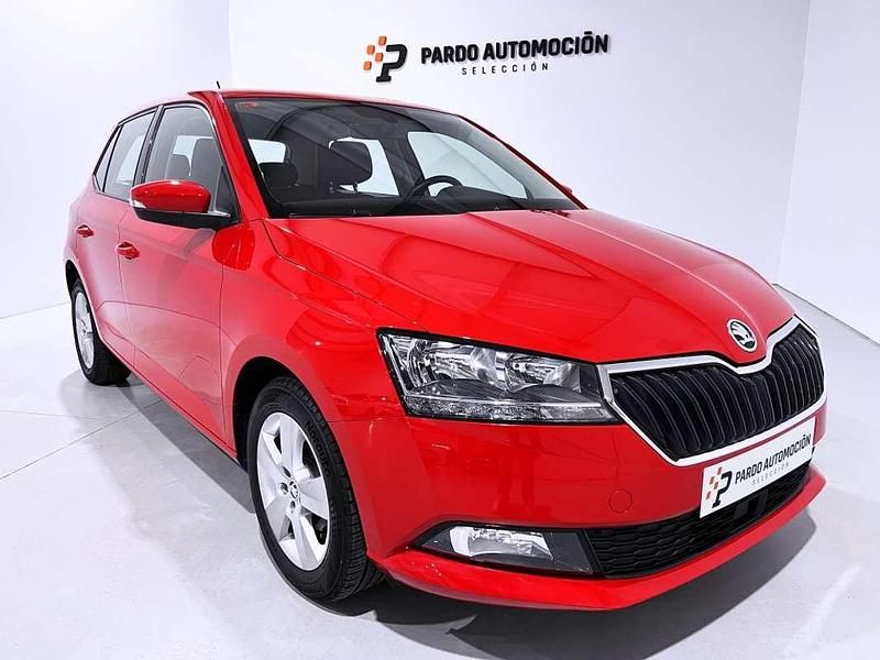 Rojo Usado 2019 Skoda Fabia Utilitario | 10.900 € (Precio justo) - Imagen 1/4