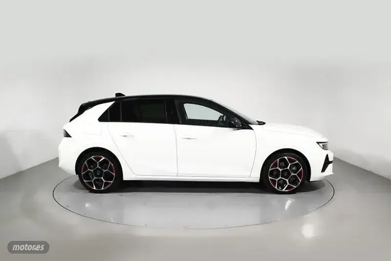 Usado Opel Astra 181 CV (133 kW) 2023 Blanco Utilitario