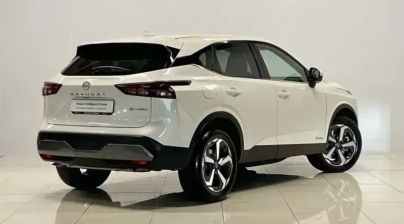 Usado Nissan Qashqai N-Connecta 190 CV (139 kW) 2023 Lunar white (perlada) SUV