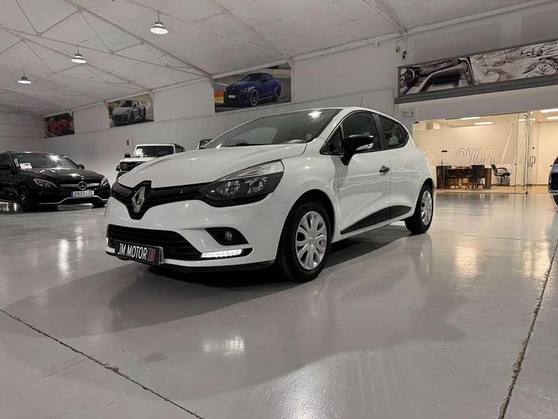 Usado Renault Clio IV Business 75 CV (55 kW) 2019 Blanco Berlina