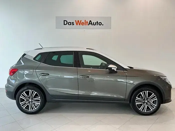 Usado Seat Arona Xperience 115 CV (84 kW) 2025 Gris SUV