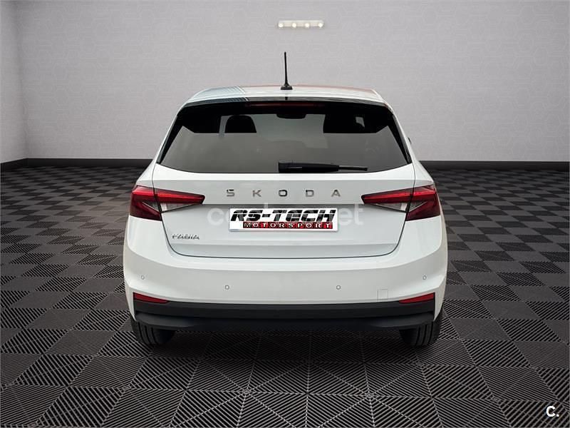 Usado Skoda Fabia Selection 116 CV (85 kW) 2025 Blanco Berlina