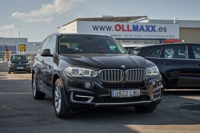 Usado BMW X5 211 CV (155 kW) 2017 Negro metalico SUV