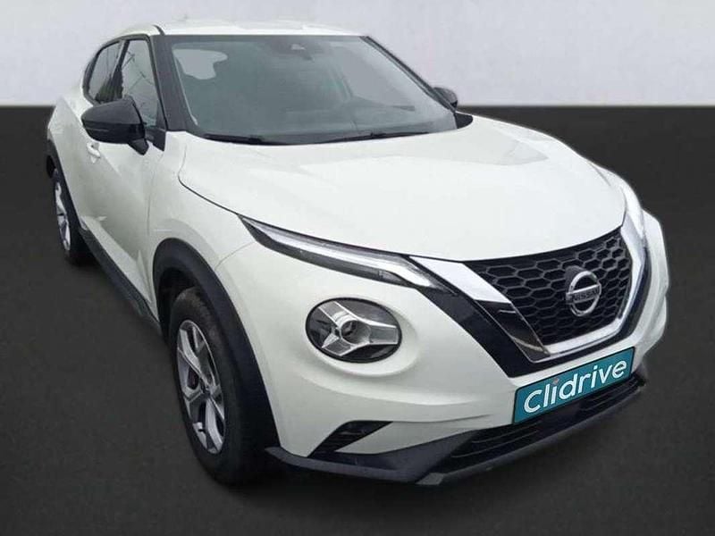 Usado Nissan Juke Acenta 114 HP (83 kW) 2022 Branco SUV
