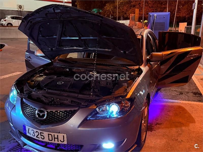 Usado Mazda 3 Sportive 150 CV (110 kW) 2005 Gris / plata Berlina