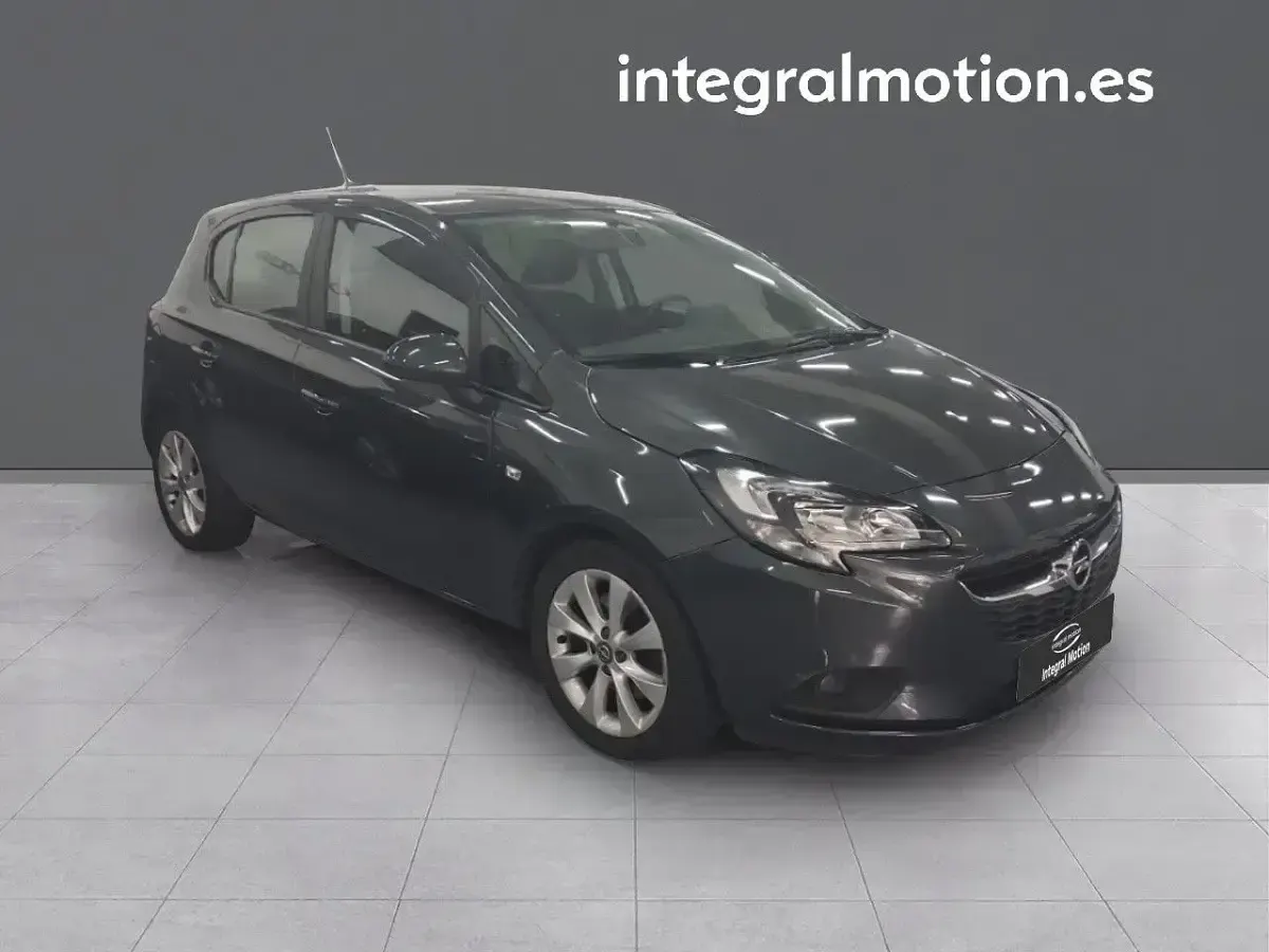 Usado Opel Corsa Selective 95 CV (69 kW) 2018 Gris Utilitario