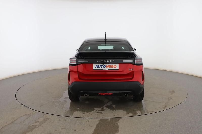 Usado Citroën C4 145 CV (106 kW) 2025 Rojo SUV