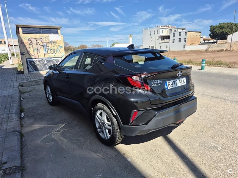Usado Toyota C-HR Advance 122 CV (89 kW) 2022 Negro SUV
