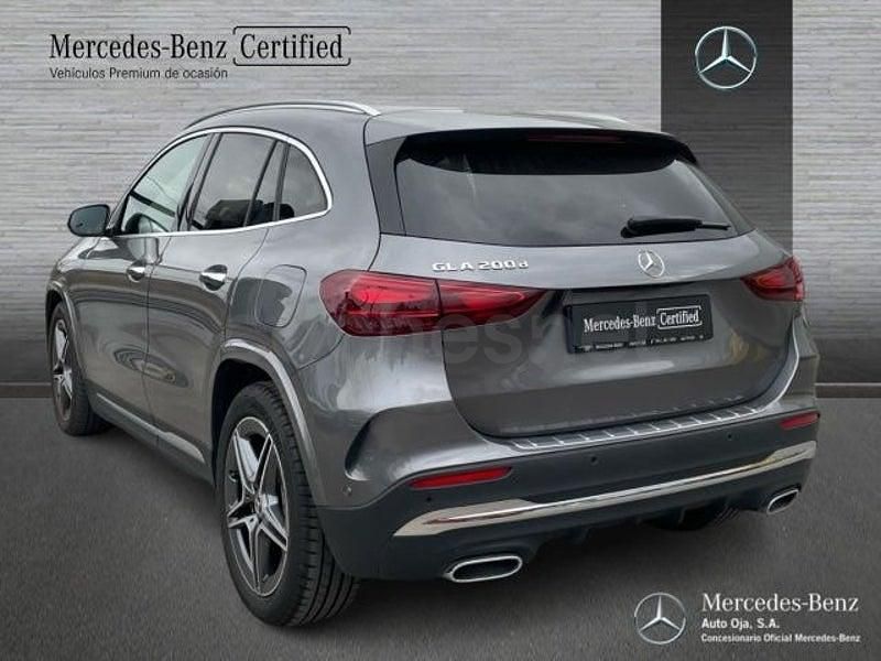 Usado Mercedes GLA200 150 CV (110 kW) 2025 Gris / plata SUV