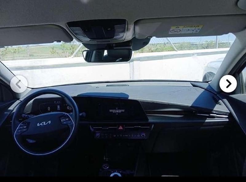 Usado Kia Niro 183 CV (134 kW) 2023 Gris SUV