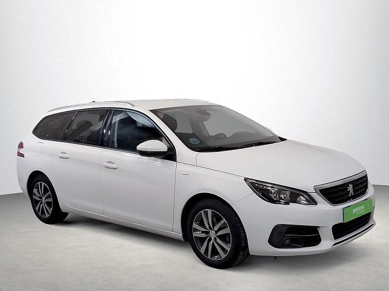 Usado Peugeot 308 SW Style 131 CV (96 kW) 2021 Blanco Familiar