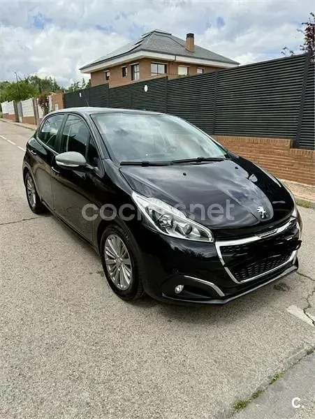 Usado Peugeot 208 Allure 82 HP (60 kW) 2018 Preto Citadino