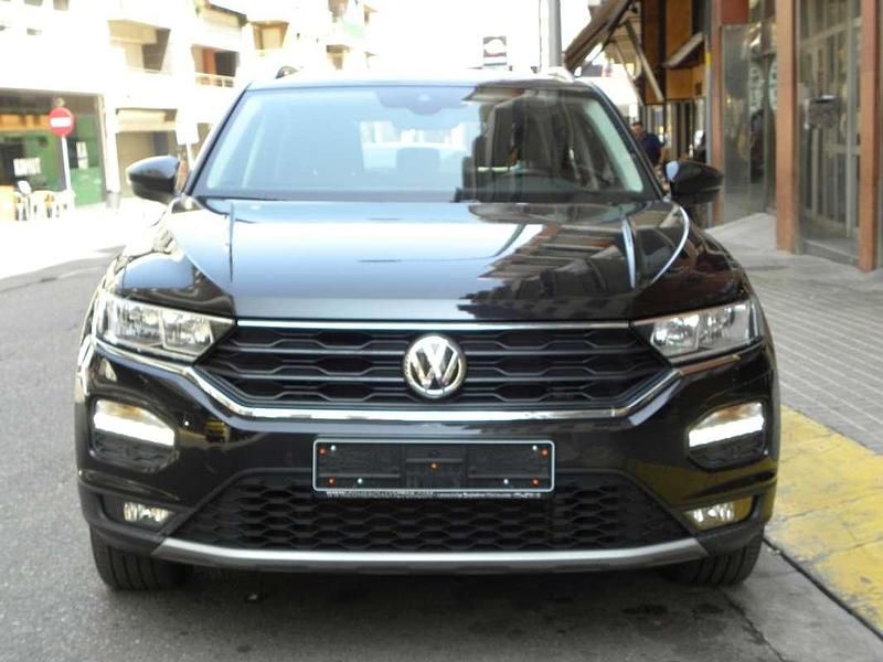 Usado VW T-Roc Advance 116 CV (85 kW) 2020 Negro SUV