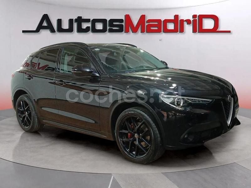 Negro Usado 2020 Alfa Romeo Stelvio Veloce SUV | 26.990 € (Precio justo) - Imagen 1/4