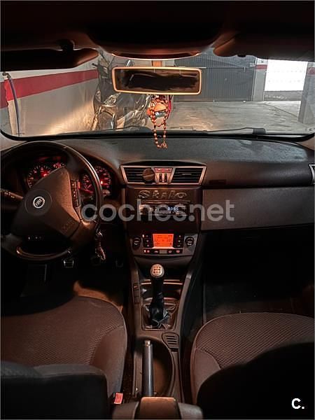 Usado Fiat Stilo Dynamic 115 CV (84 kW) 2005 Negro Berlina