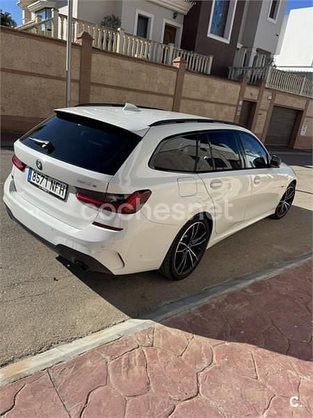 Usado BMW 330e Comfort Edition 292 CV (214 kW) 2022 Blanco Familiar