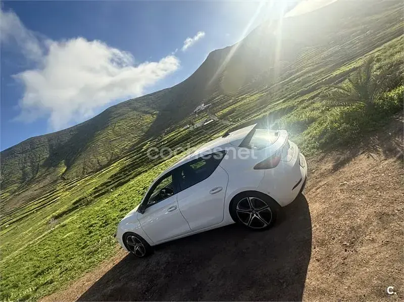 Usado Seat Leon FR 150 CV (110 kW) 2021 Blanco Berlina