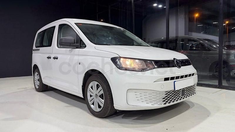 Usado VW Caddy Edition 102 CV (75 kW) 2021 Blanco Monovolumen