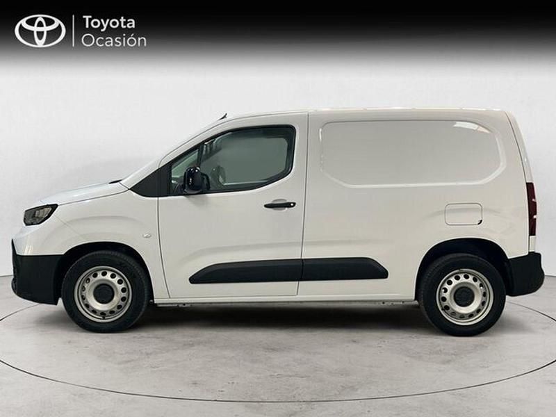 Usado Toyota Proace City City 130 CV (95 kW) 2024 Blanco Monovolumen