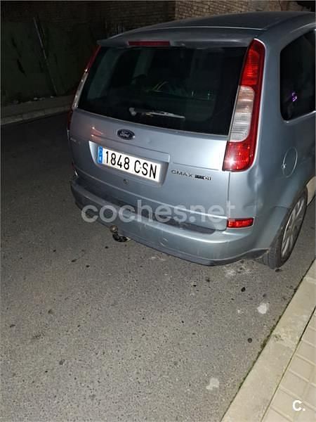 Usado Ford C-MAX Ghia 136 CV (100 kW) 2004 Gris / plata Monovolumen