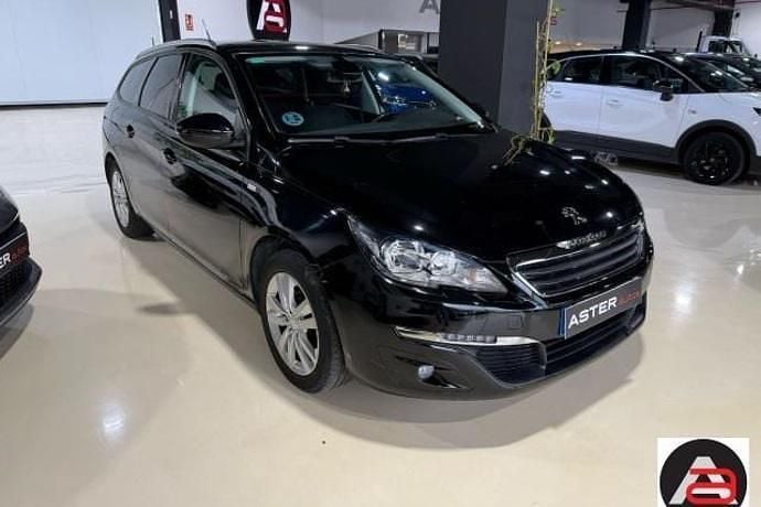 Usado 2017 Peugeot 308 Allure Familiar | 7500 € (Super precio) - Imagen 1/4