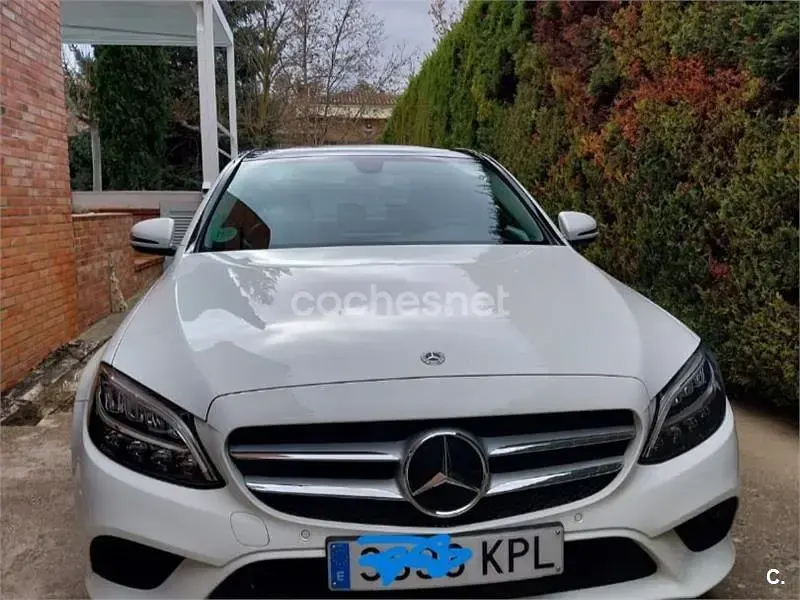Usado Mercedes C220 170 CV (125 kW) 2018 Blanco Berlina