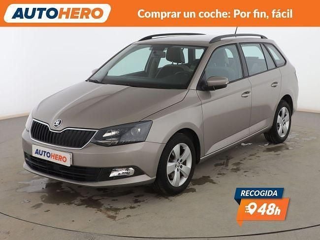 Usado Skoda Fabia Style 110 CV (80 kW) 2015 Amarillo Familiar
