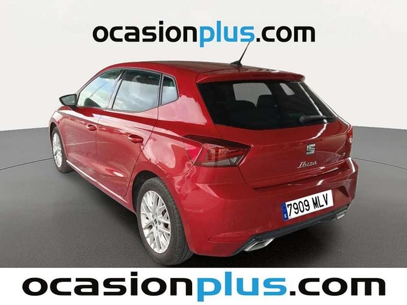 Usado Seat Ibiza FR 110 CV (80 kW) 2023 Rojo Utilitario