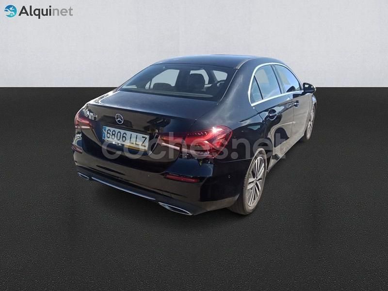 Usado Mercedes A180 117 CV (86 kW) 2020 Negro Berlina